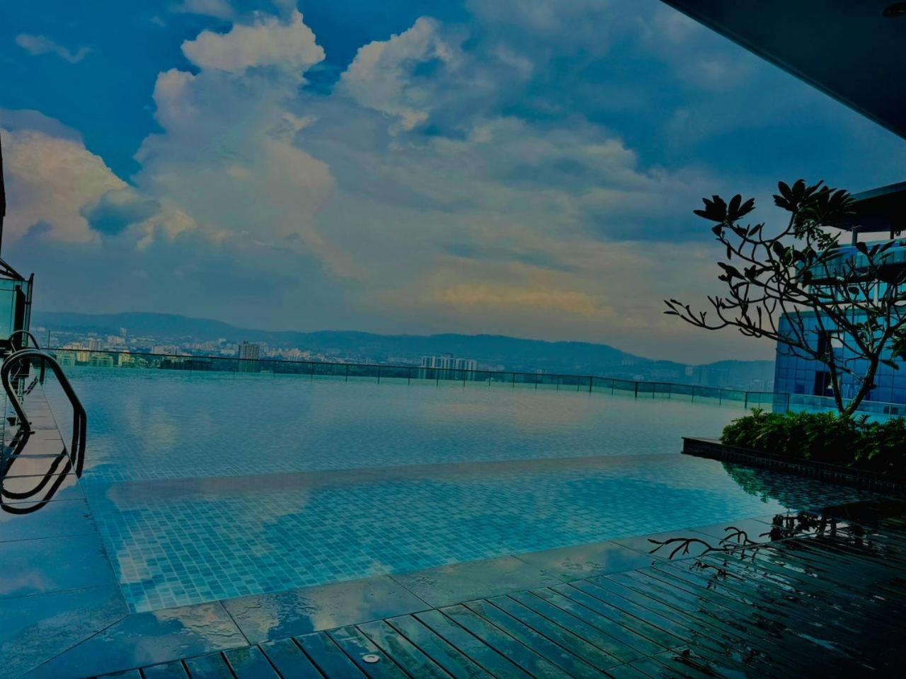 Crown Suites The Manor Klcc Kuala Lumpur City Center Екстериор снимка